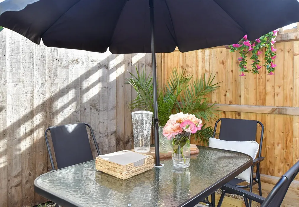 External Lifestyle Photograph - Risborough Lane, Folkestone, Kent - Wards of Kent