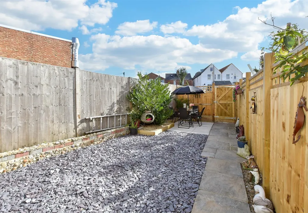 Rear Garden - Risborough Lane, Folkestone, Kent - Wards of Kent