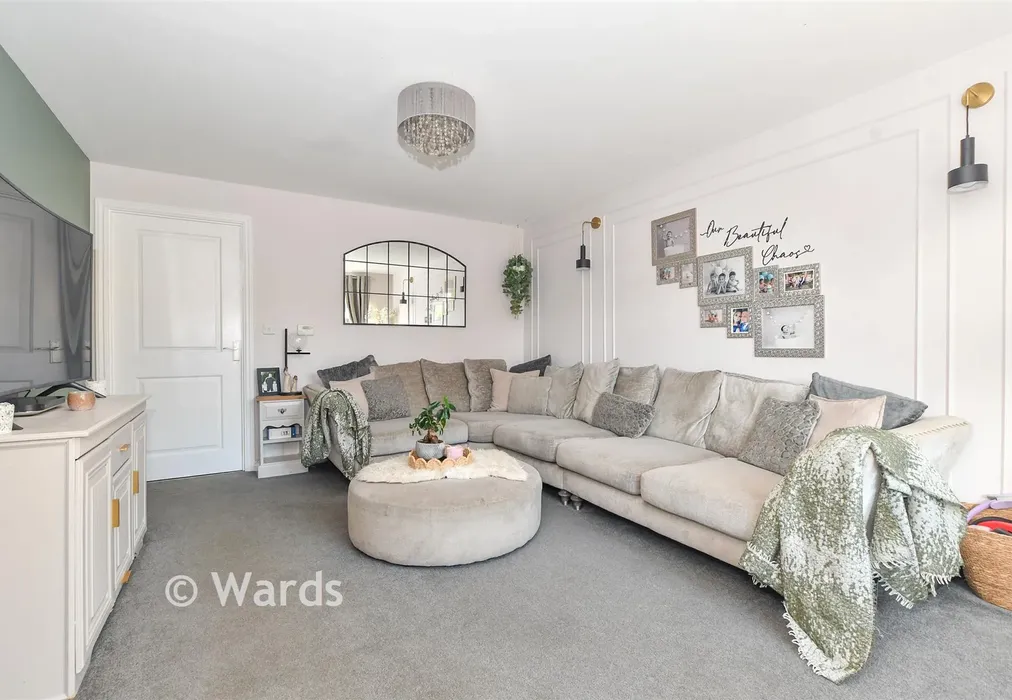 Living Room - Locks Yard, Headcorn, Kent - Wards of Kent