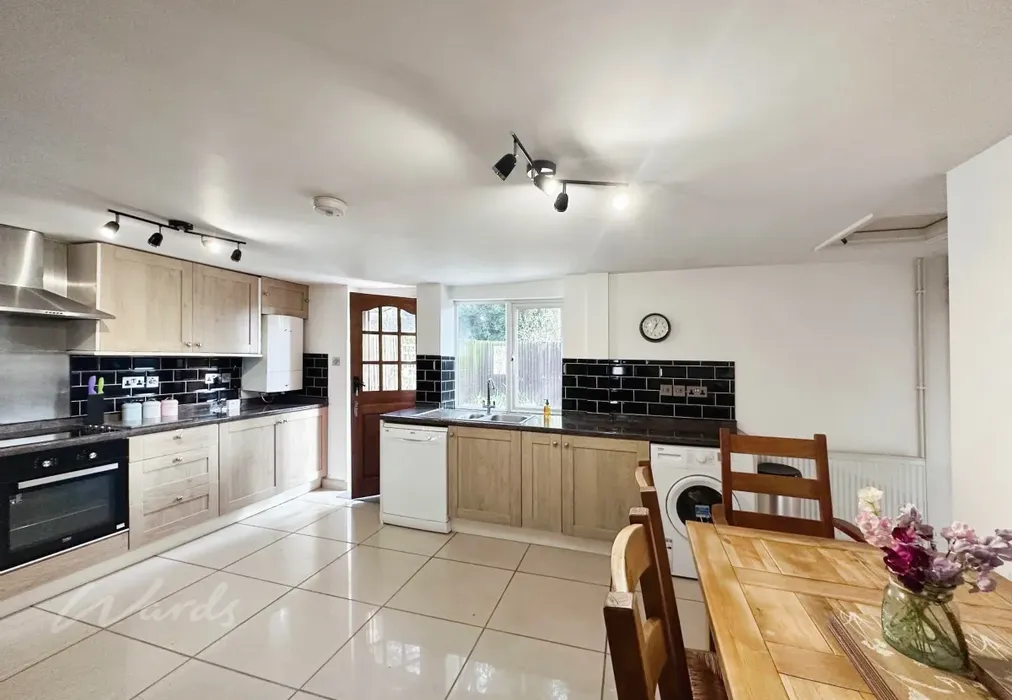 Cottage kitchen - Poorhole Lane Broadstairs CT10 - Wards of Kent