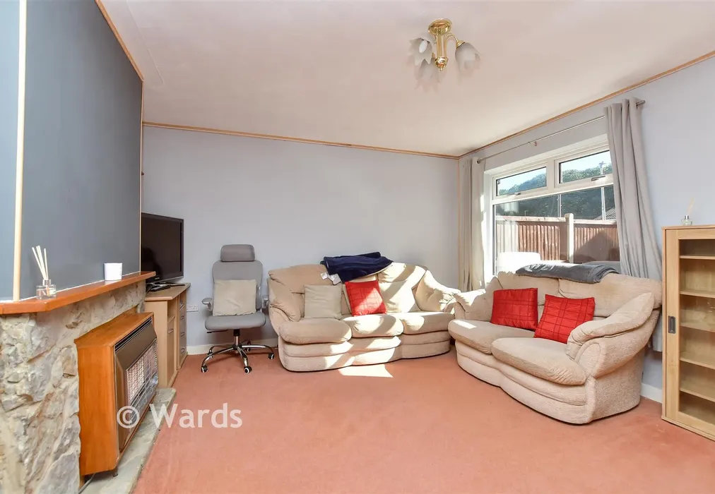 Lounge/Diner - Burnham Walk, Parkwood, Kent - Wards of Kent
