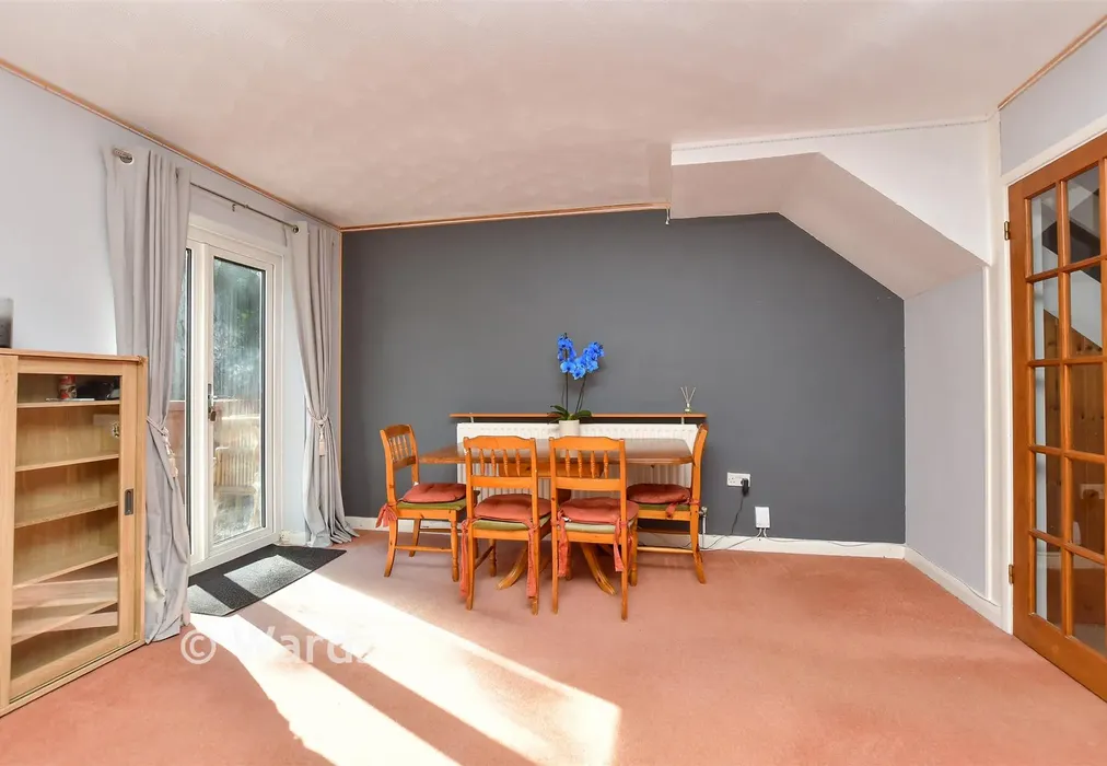 Lounge/Diner - Burnham Walk, Parkwood, Kent - Wards of Kent