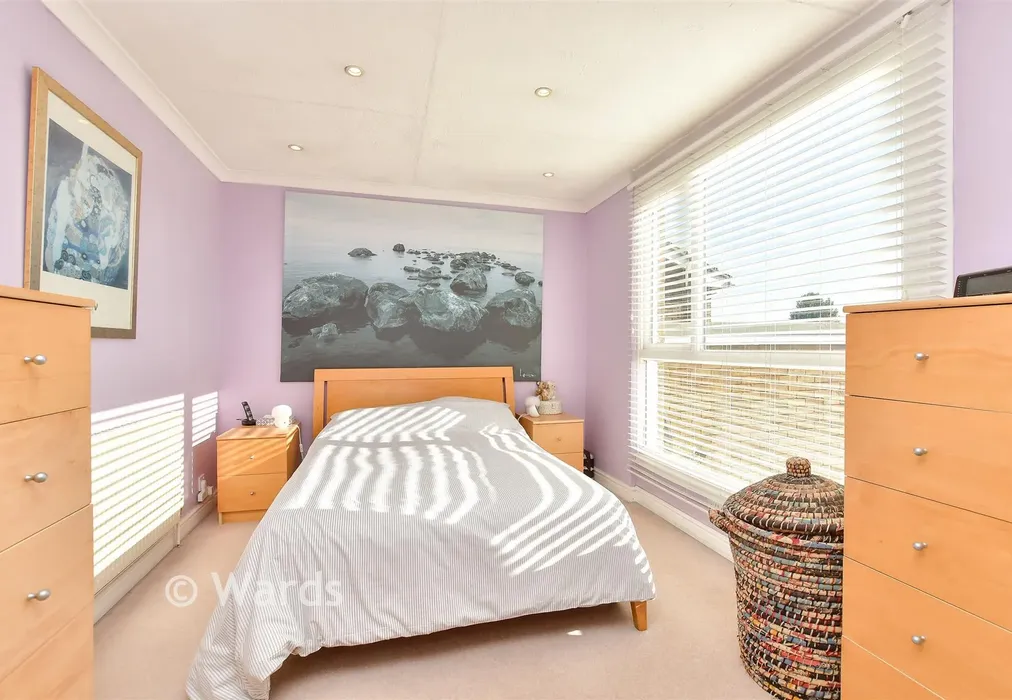 Bedroom 1 - Stonebridge Way, Faversham, Kent - Wards of Kent
