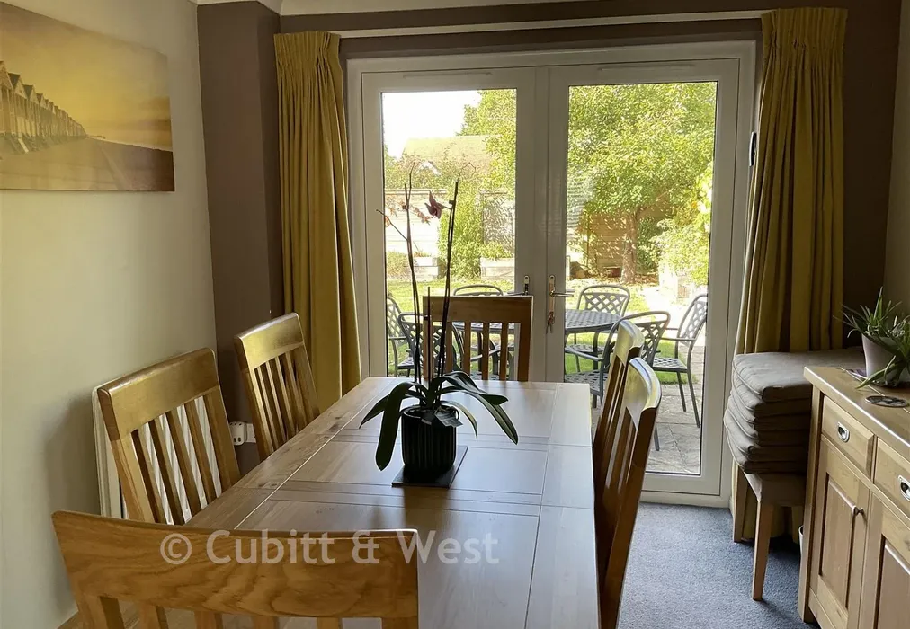 Dining Area - Cranham Avenue, Billingshurst, West Sussex - Wards of Kent