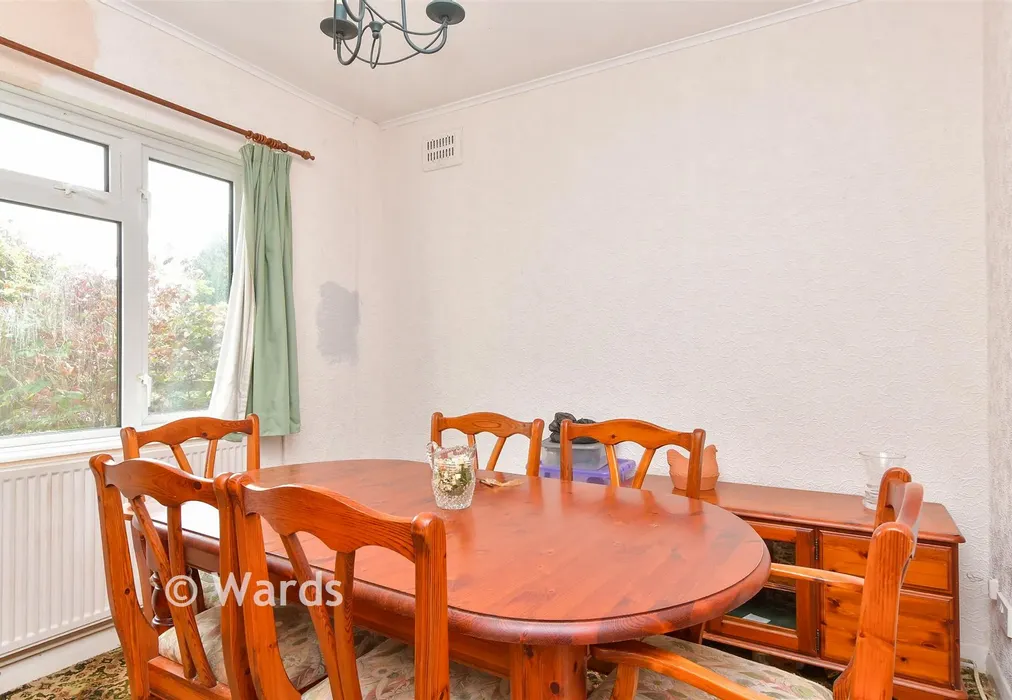 Dining Room - Anchor Road, Rochester, Kent - Wards of Kent