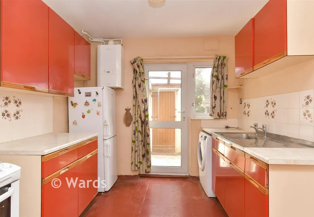 Kitchen - Anchor Road, Rochester, Kent - Wards of Kent