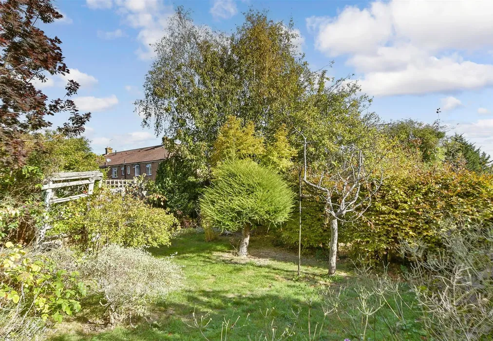 Rear Garden - Anchor Road, Rochester, Kent - Wards of Kent