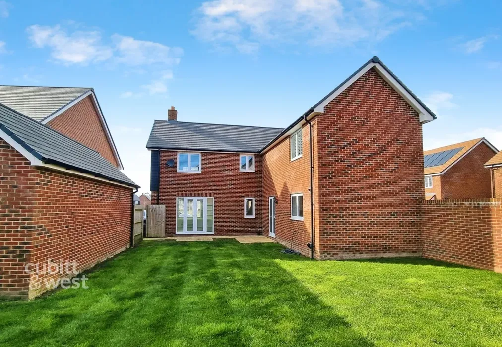 7fed1c17-20250314... - Everett Gardens Eastergate PO20 - Wards of Kent