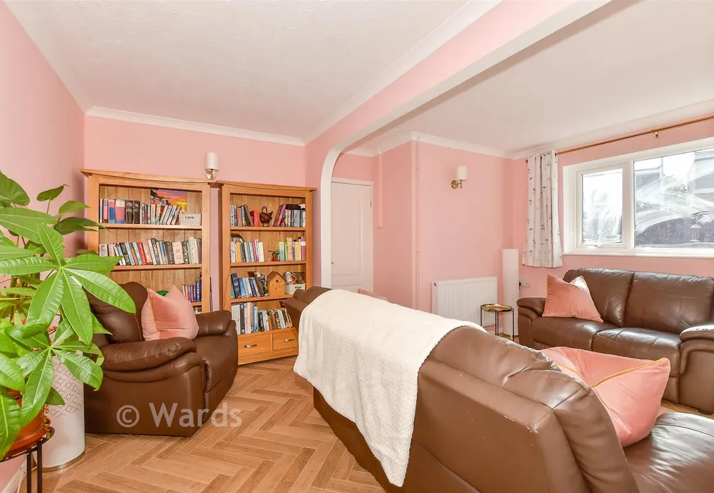 Lounge - Victoria Road, Canterbury, Kent - Wards of Kent