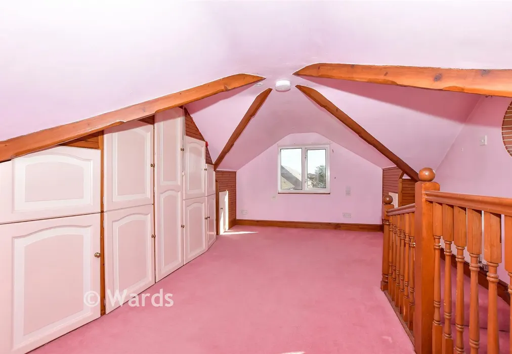 Loft Room - Victoria Avenue, Hythe, Kent - Wards of Kent