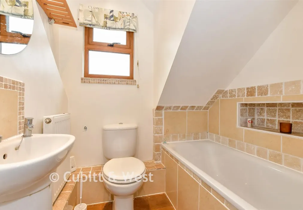 Bathroom - Castle Road, Rowland's Castle, Hampshire - Wards of Kent