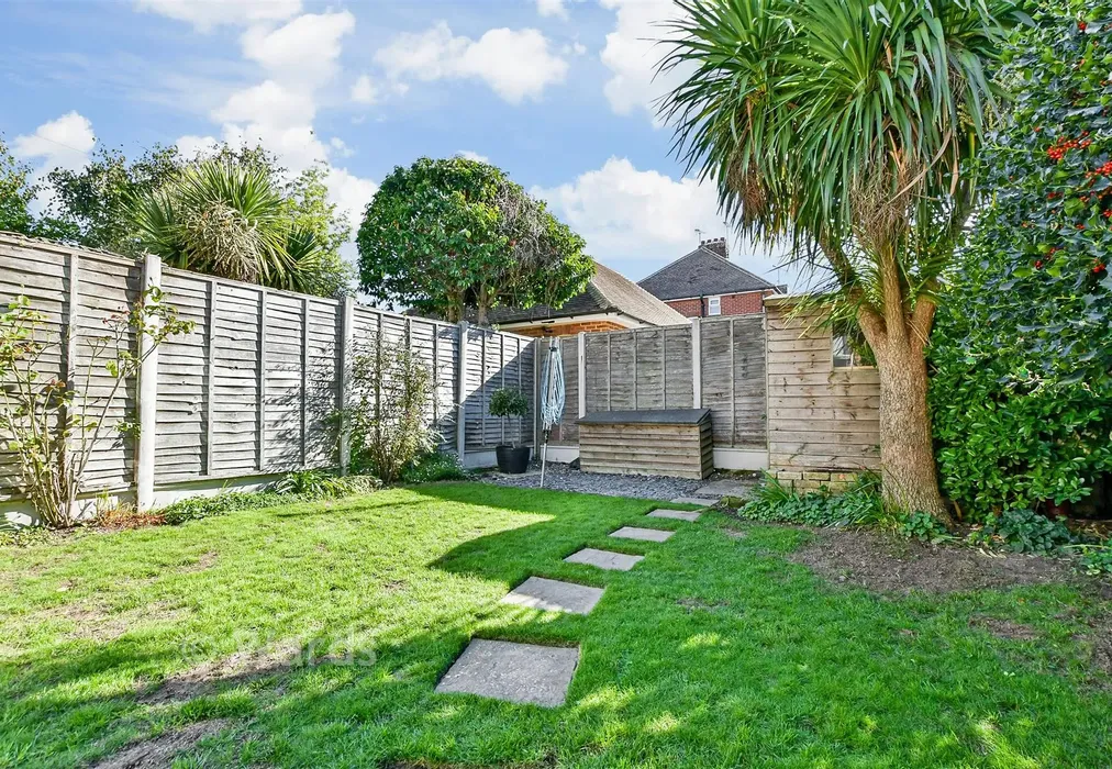 Rear Garden - Westbrook Avenue, Margate, Kent - Wards of Kent
