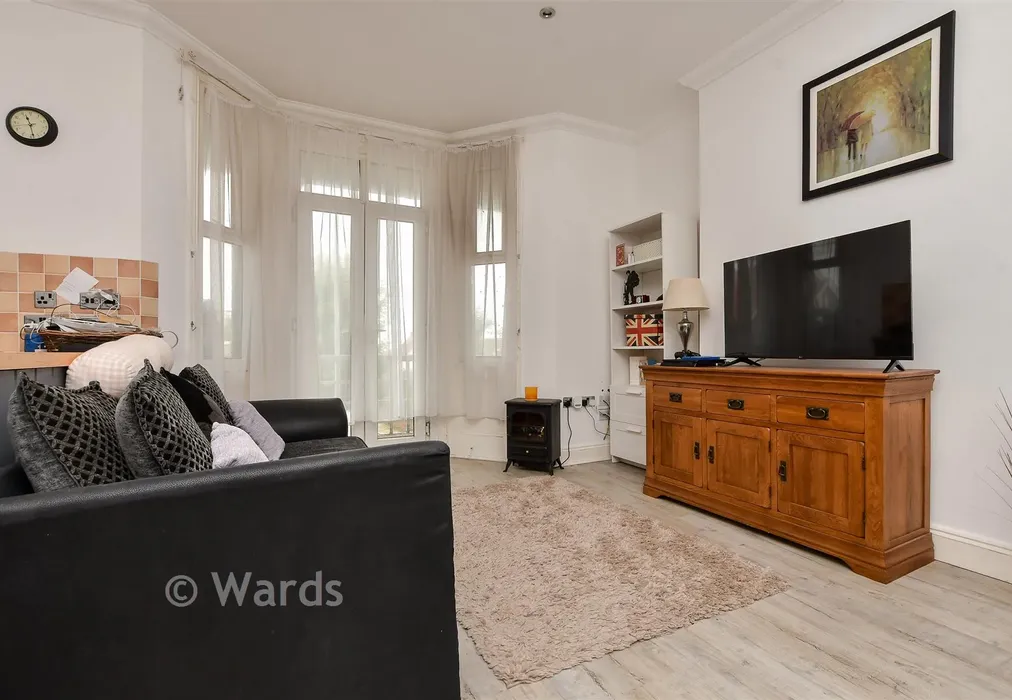 Lounge/Kitchen - Cuthbert Road, Westgate-On-Sea, Kent - Wards of Kent