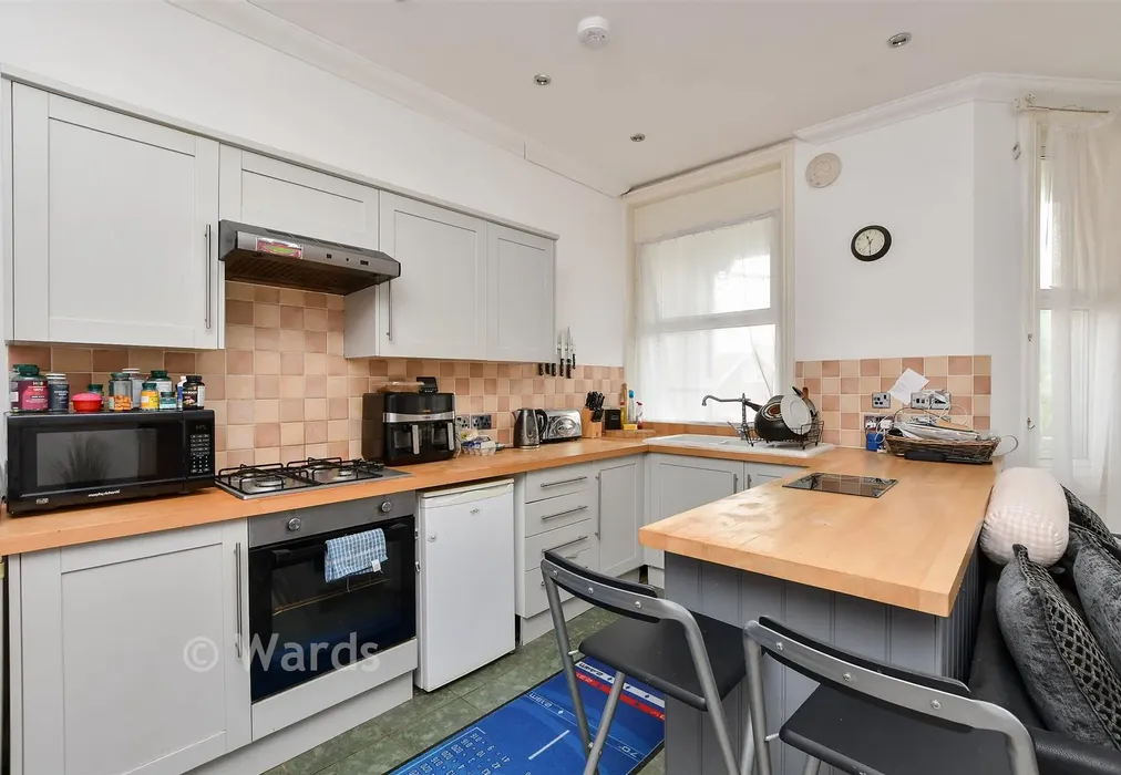 Lounge/Kitchen - Cuthbert Road, Westgate-On-Sea, Kent - Wards of Kent