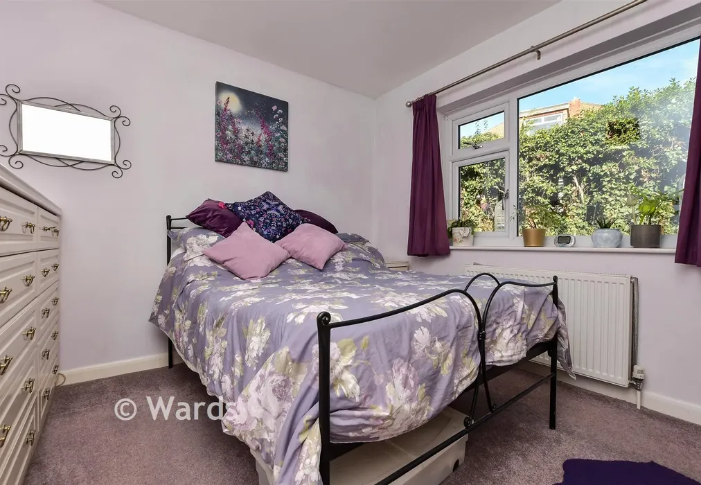 Bedroom 2 - Dumpton Gap Road, Broadstairs, Kent - Wards of Kent