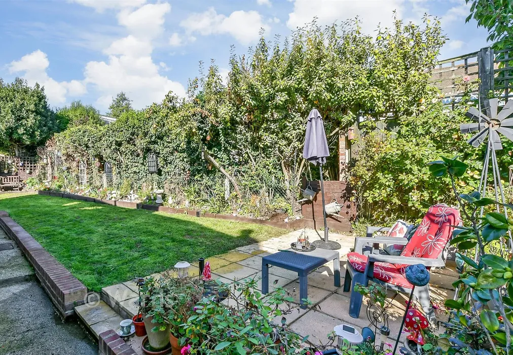 Rear Garden - Dumpton Gap Road, Broadstairs, Kent - Wards of Kent