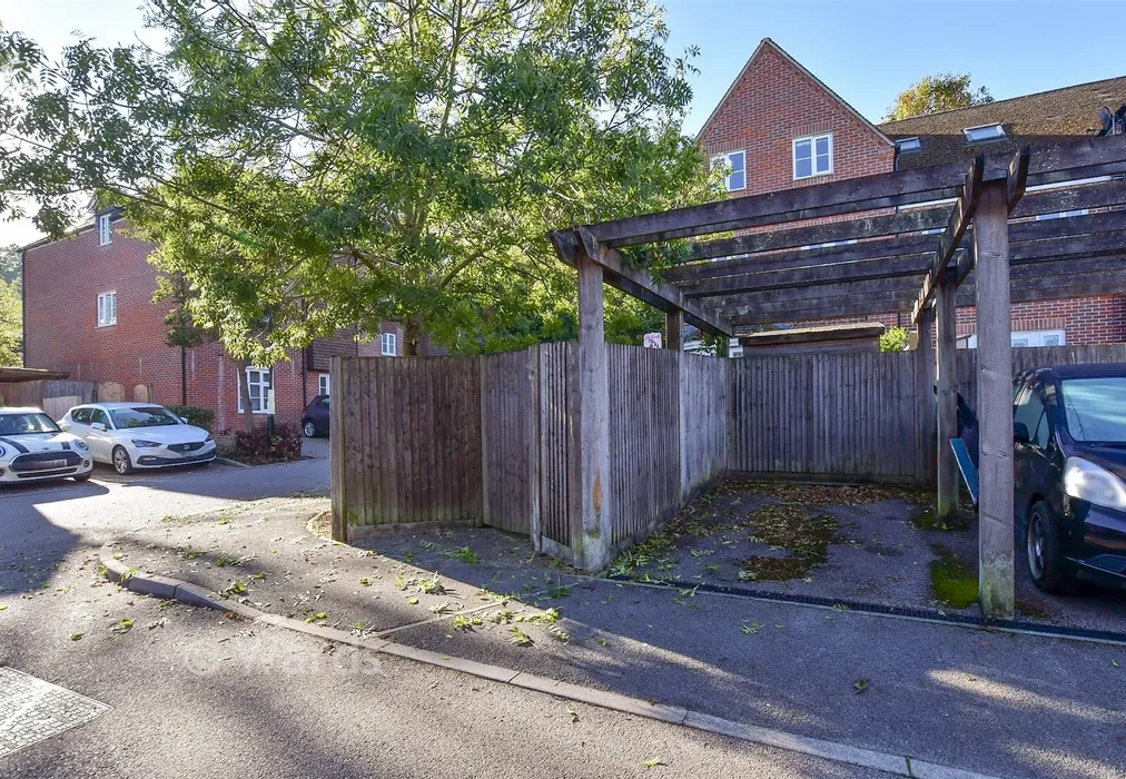 Driveway/Parking - Redland Avenue, Tunbridge Wells, Kent - Wards of Kent