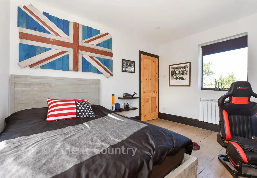 Bedroom 4 - Elm Close, Seaview, Isle of Wight - Wards of Kent