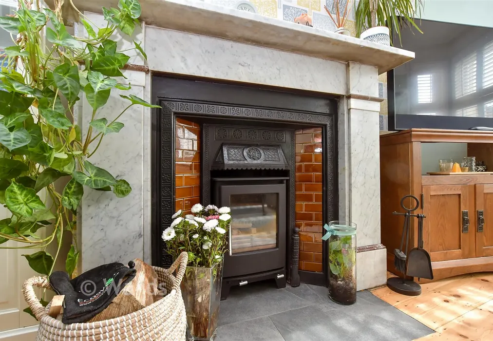 Internal Feature - King Edward Road, Maidstone, Kent - Wards of Kent