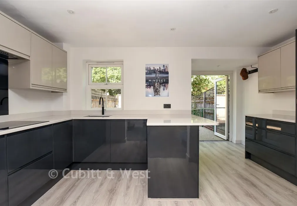 Kitchen/Breakfast Room - Wheeler Road, Maidenbower, Crawley, West Sussex - Wards of Kent