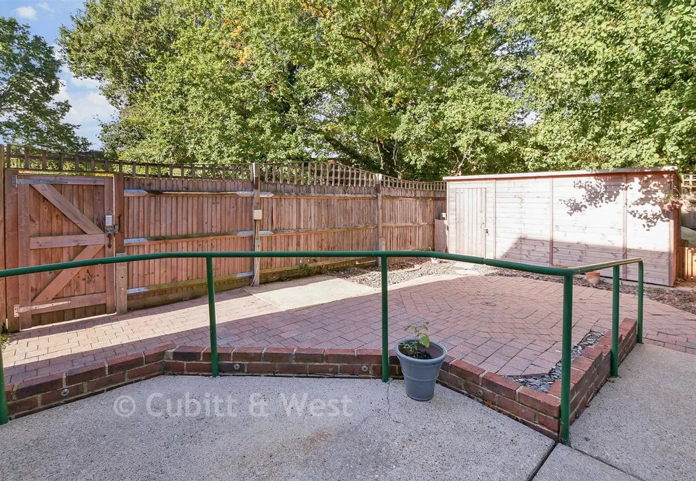 Rear Garden - Wheeler Road, Maidenbower, Crawley, West Sussex - Wards of Kent