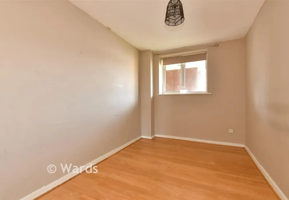Bedroom 2 - Nine Acres, Kennington, Kent - Wards of Kent