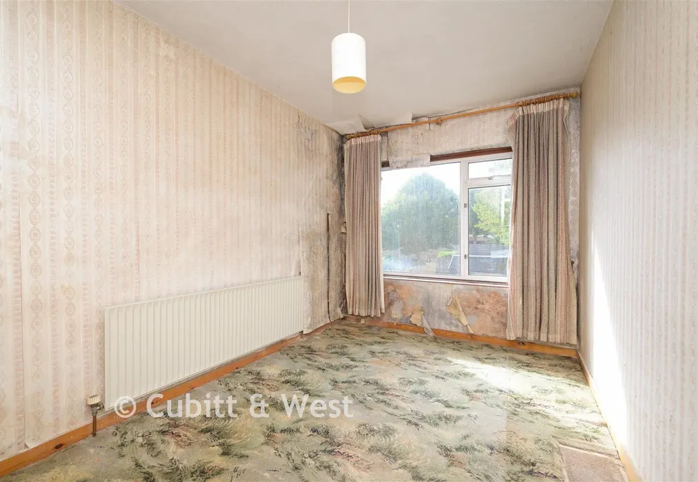 Bedroom 3 - Monson Road, Redhill, Surrey - Wards of Kent