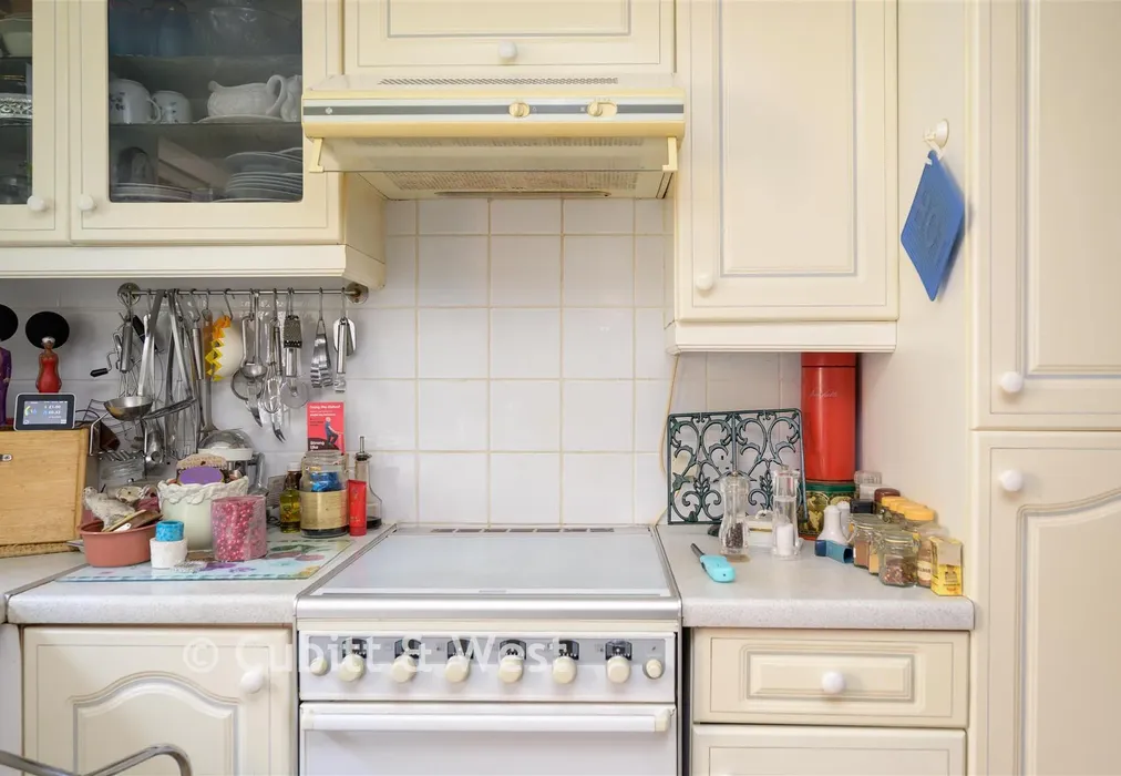 Internal Lifestyle Photograph - Redstone Hill, Redhill, Surrey - Wards of Kent
