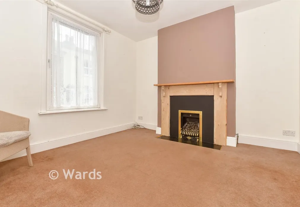 Lounge - Beaconsfield Road, Deal, Kent - Wards of Kent