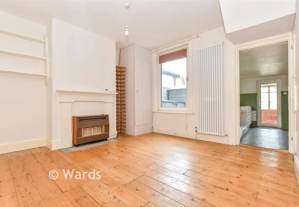 Internal Lifestyle Photograph - Beaconsfield Road, Deal, Kent - Wards of Kent