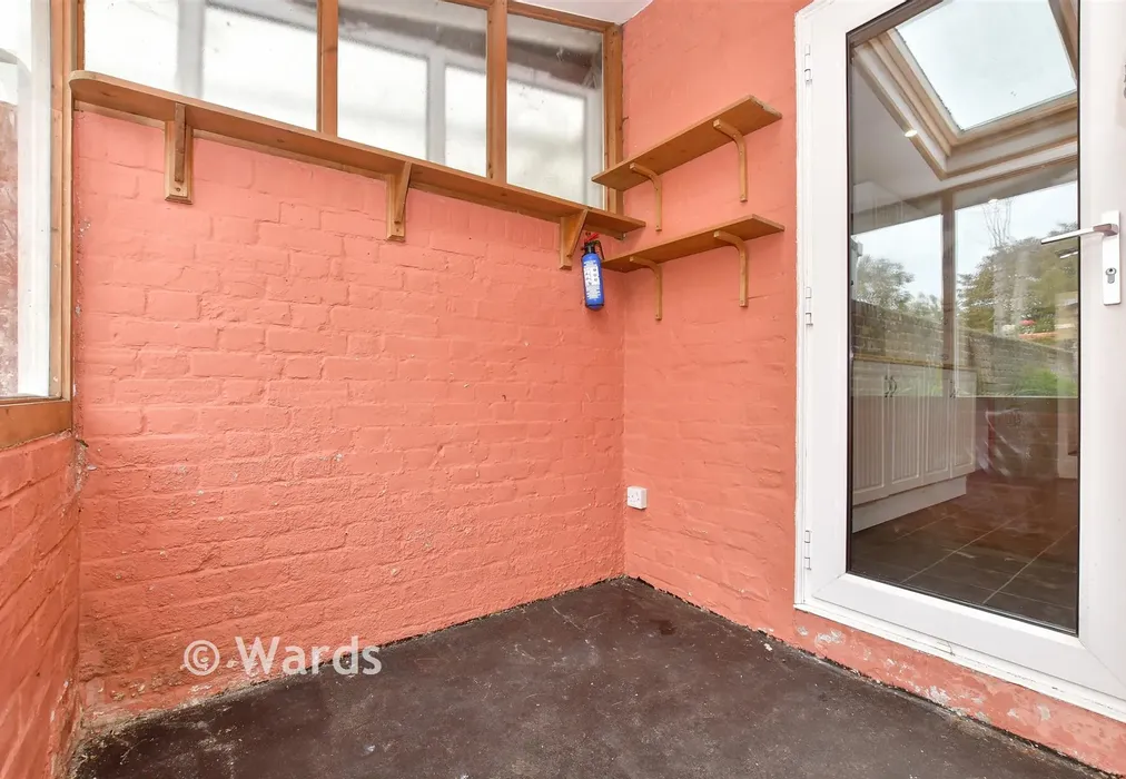 Lean-To - Beaconsfield Road, Deal, Kent - Wards of Kent