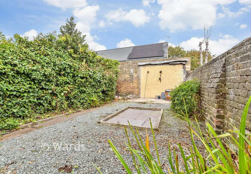 Rear Garden - Beaconsfield Road, Deal, Kent - Wards of Kent