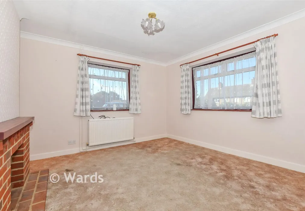 Lounge - Fairfield Terrace, Hamstreet, Kent - Wards of Kent