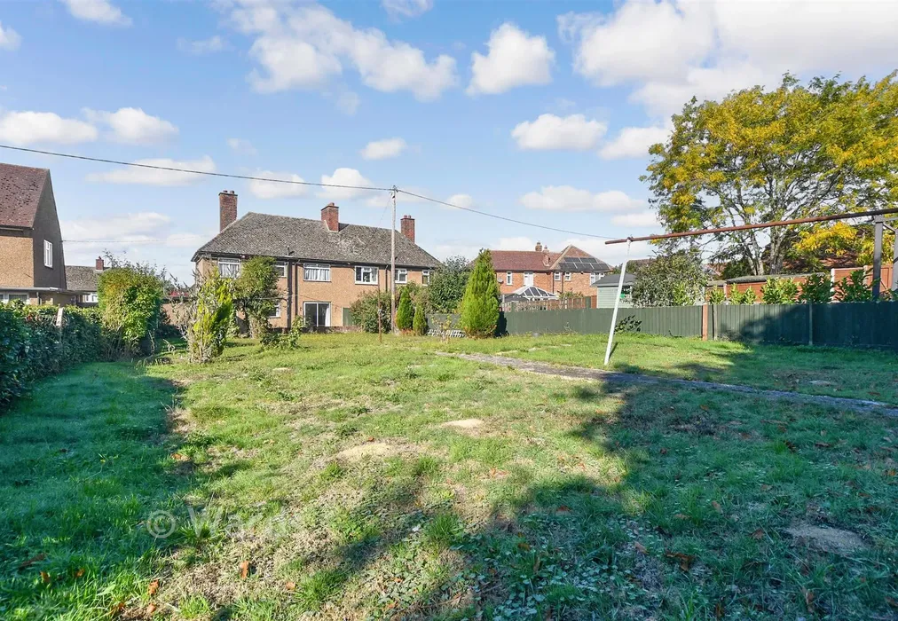 Rear Garden - Fairfield Terrace, Hamstreet, Kent - Wards of Kent