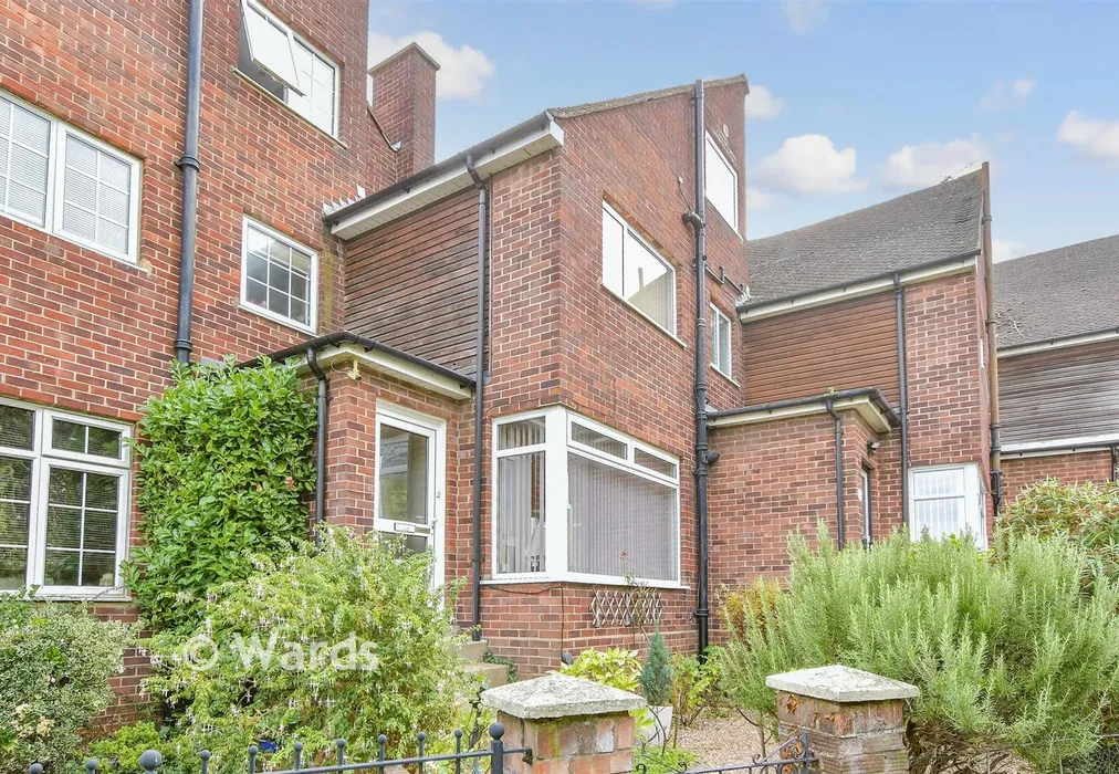External (Web) - Chalky Bank, Gravesend, Kent - Wards of Kent