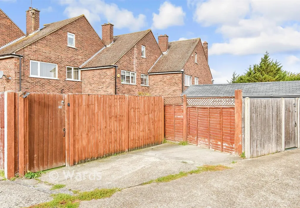 Driveway/Parking - Chalky Bank, Gravesend, Kent - Wards of Kent