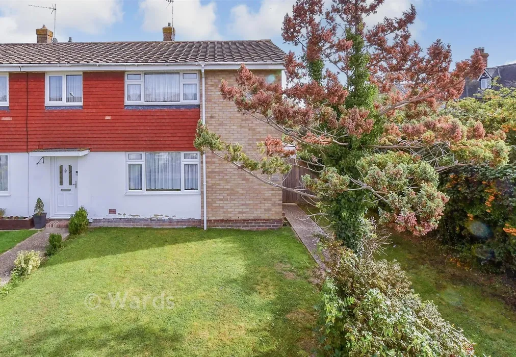 External (Web) - Corner Farm Road, Staplehurst, Kent - Wards of Kent