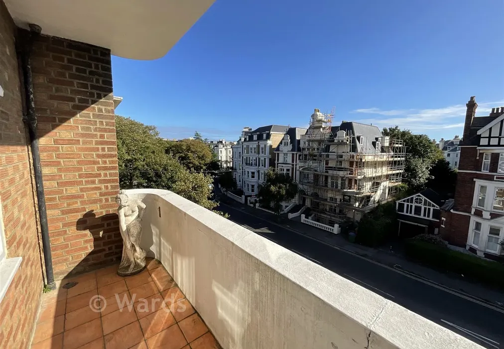 Balcony - Sandgate Road, Folkestone, Kent - Wards of Kent