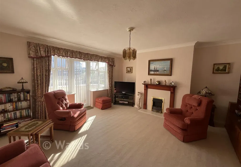 Lounge - Sandgate Road, Folkestone, Kent - Wards of Kent