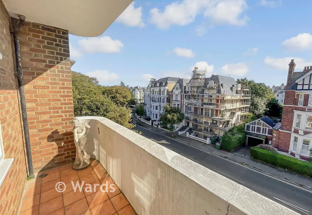 Balcony - Sandgate Road, Folkestone, Kent - Wards of Kent
