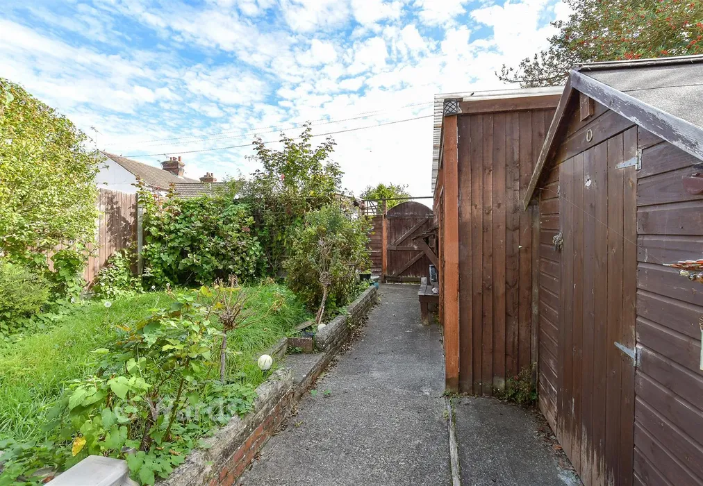 Rear Garden - Upper Denmark Road, Ashford, Kent - Wards of Kent