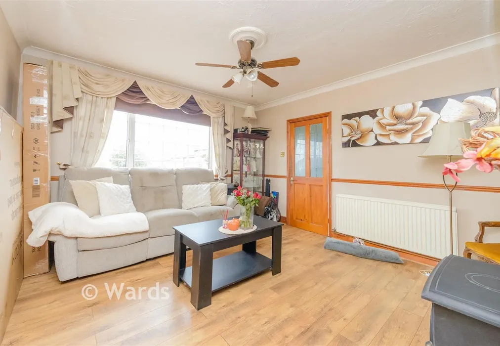 Lounge - Morgan Drive, Horns Cross, Greenhithe, Kent - Wards of Kent