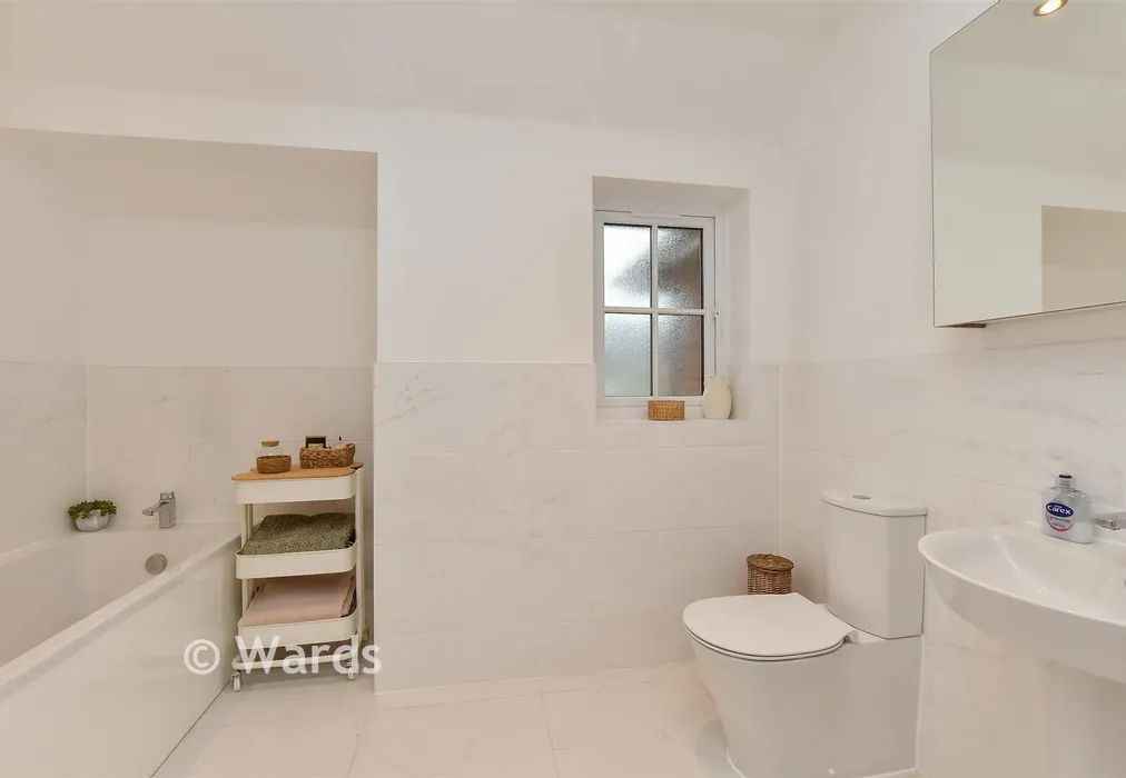 Family Bathroom - Chailey Drive, Rainham, Gillingham, Kent - Wards of Kent