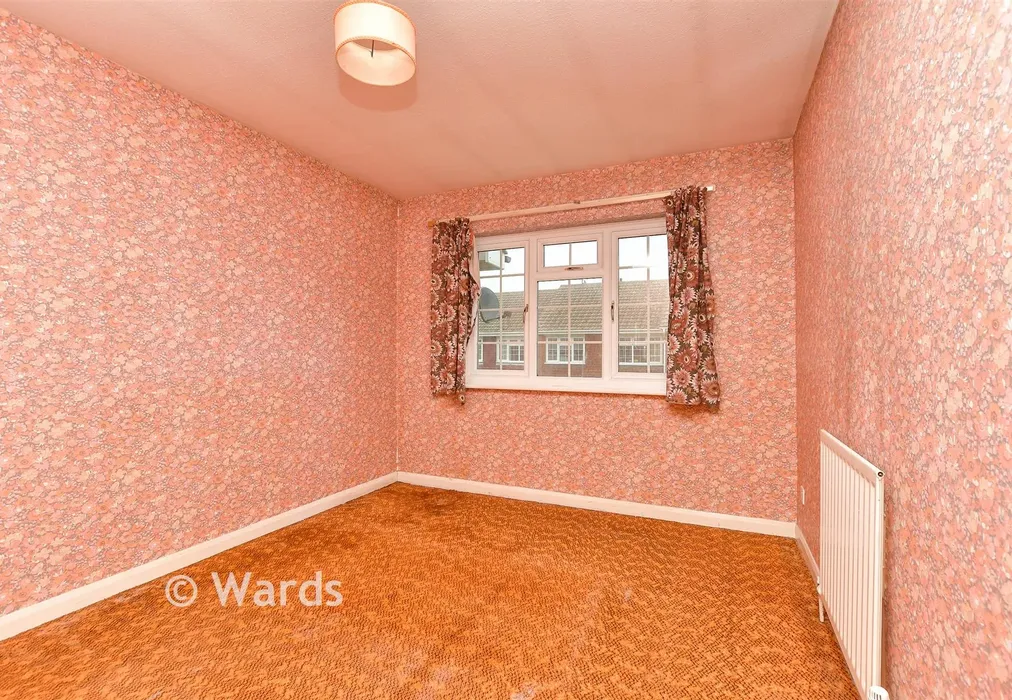 Bedroom 1 - Collingwood Walk, Sittingbourne, Kent - Wards of Kent