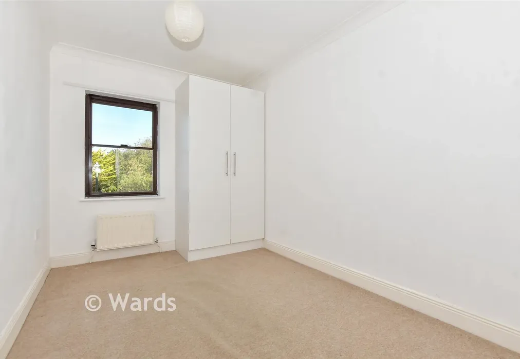 Bedroom 2 - South Road, Hythe, Kent - Wards of Kent