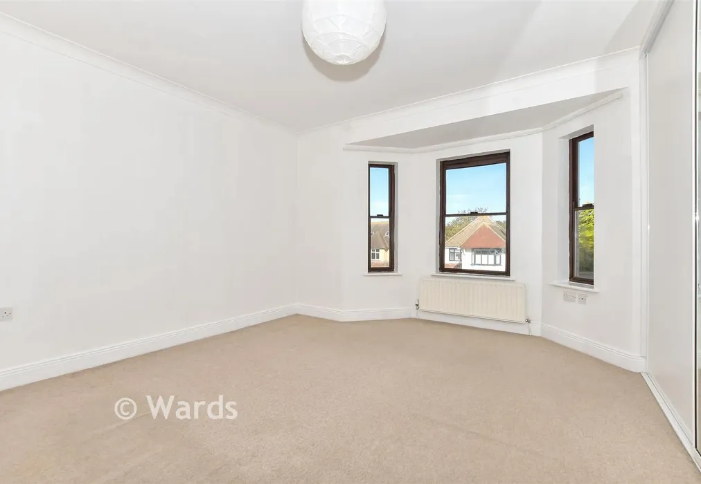 Bedroom 1 - South Road, Hythe, Kent - Wards of Kent