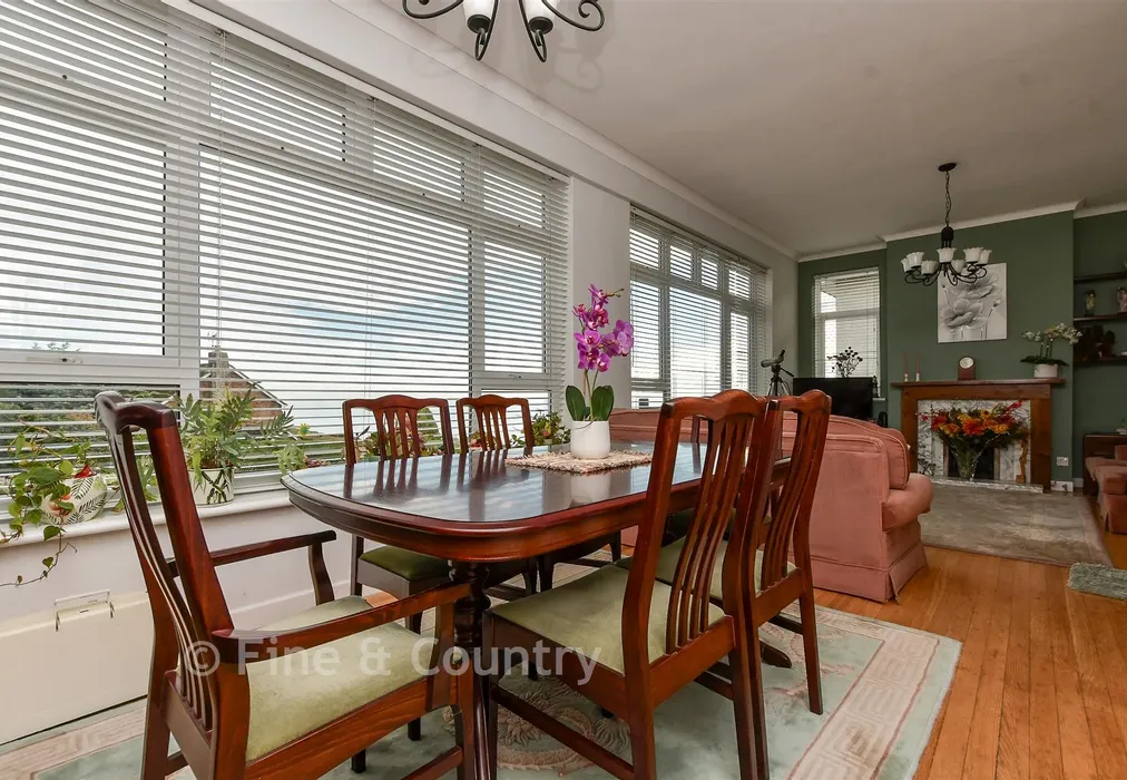 Lounge/Dining Room - Seven Stones Drive, Broadstairs, Kent - Wards of Kent