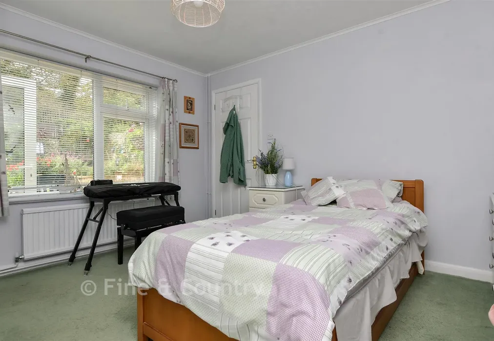 Bedroom 2 - Seven Stones Drive, Broadstairs, Kent - Wards of Kent