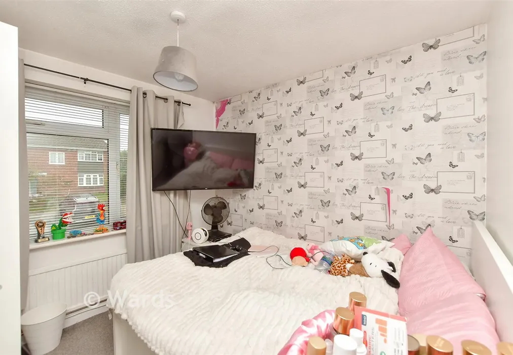Bedroom 4 - Peregrine Drive, Sittingbourne, Kent - Wards of Kent