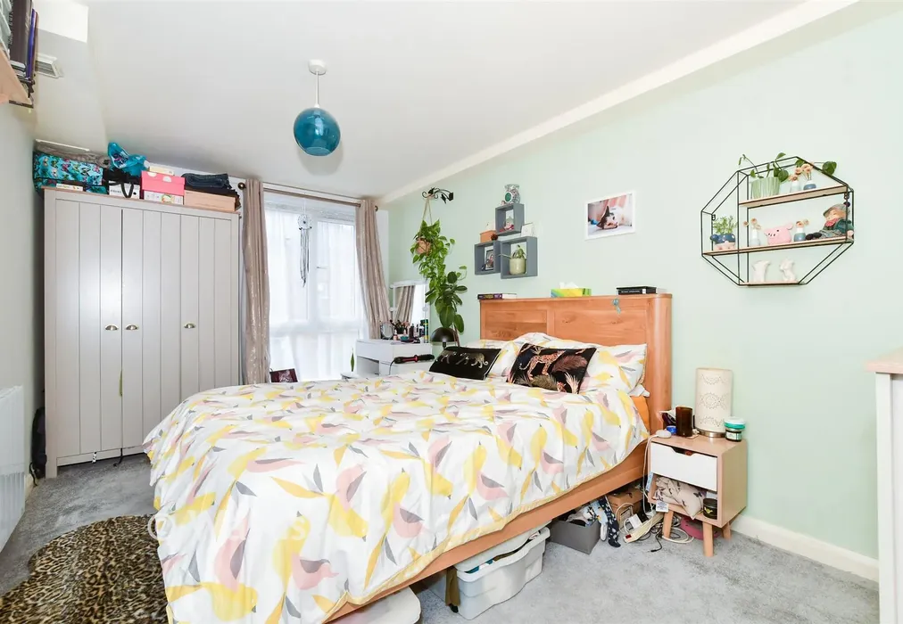 Bedroom - St. Peter Street, Maidstone, Kent - Wards of Kent